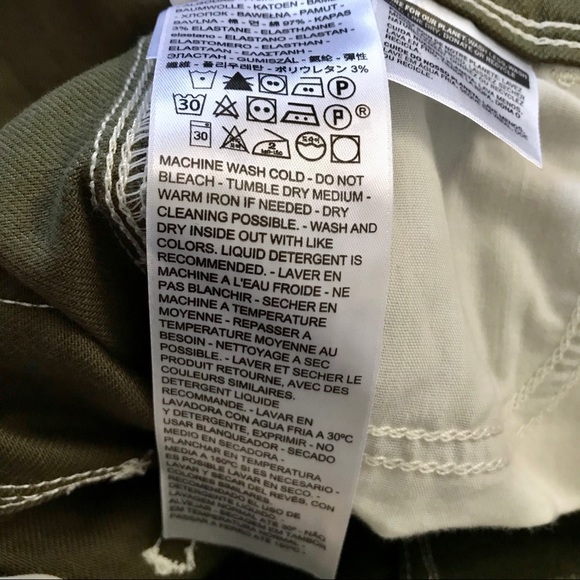 Levi's NWT 724 High Rise Straight Crop Jeans Women 0/25 - Picture 8 of 10